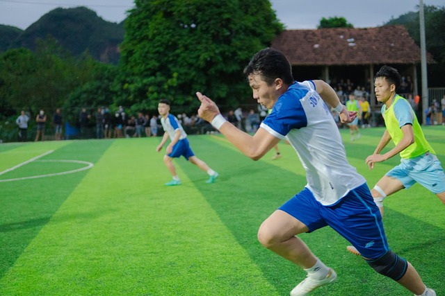 尤其是他们